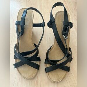Elegant Black/Tan Wedge Sandals